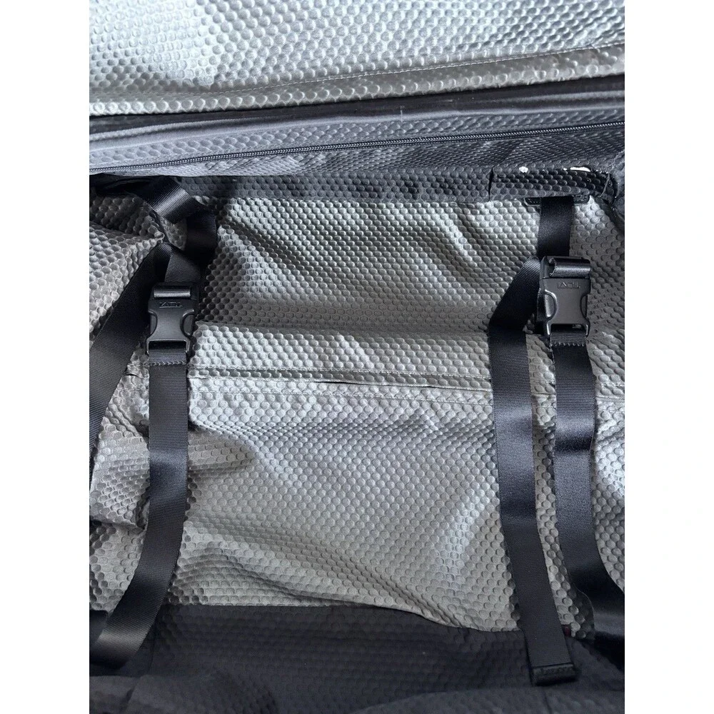 Tumi Alpha Bravo Bremerton Roller Duffle Wheeled Bag Nylon Carry On Black
